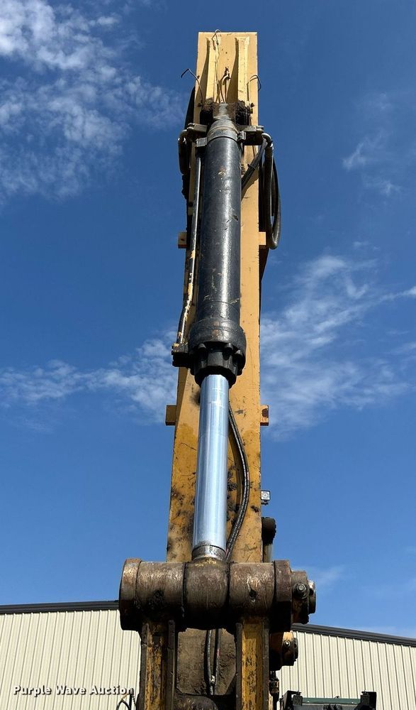 image for item DQ0922 2002 Caterpillar 345B  excavator