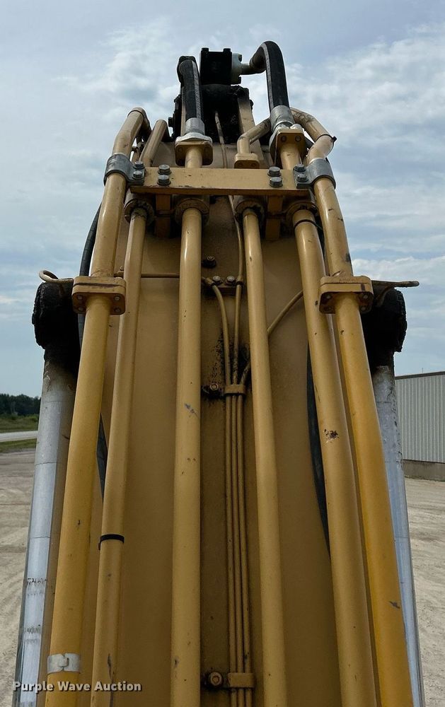 image for item DQ0923 2011 Caterpillar 336E  excavator