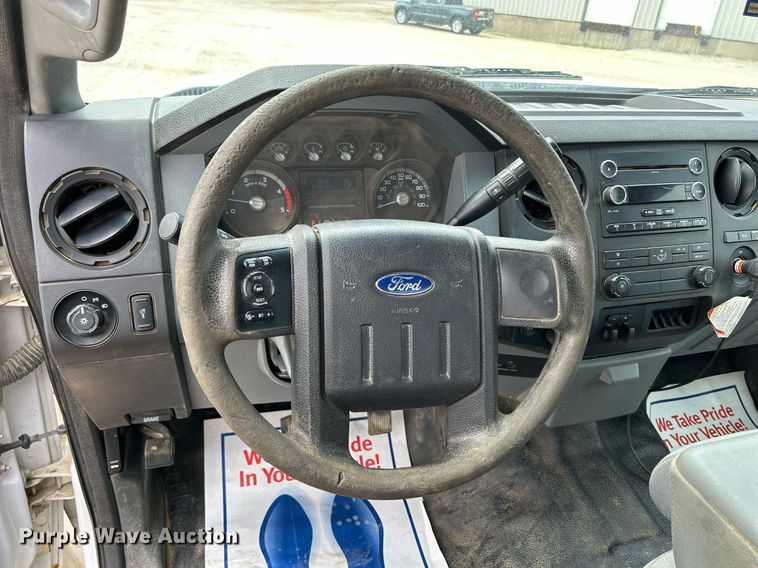 image for item DQ0924 2015 Ford  F350 Super Duty XL  Ext. Cab utility bed pickup truck