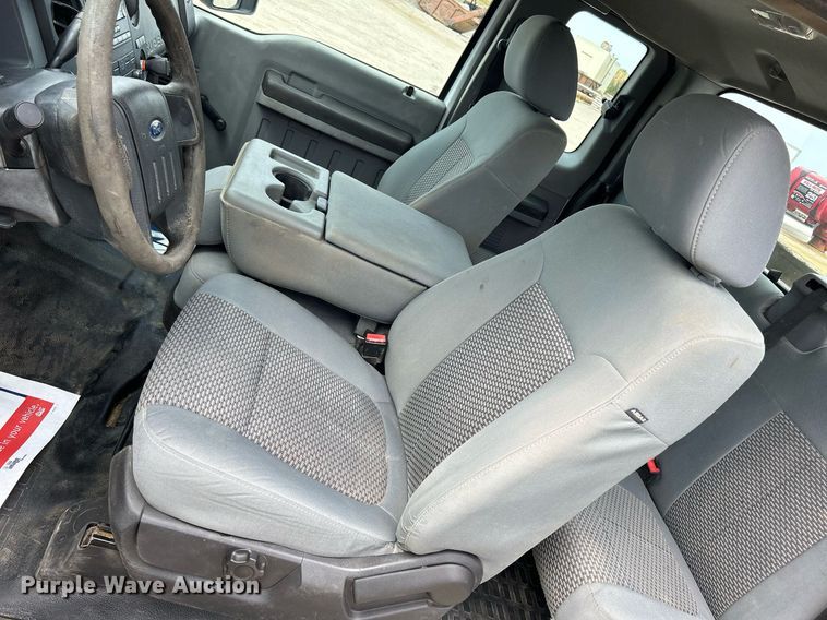 image for item DQ0924 2015 Ford  F350 Super Duty XL  Ext. Cab utility bed pickup truck