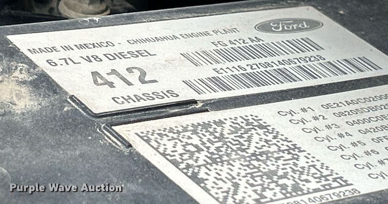 image for item DQ0924 2015 Ford  F350 Super Duty XL  Ext. Cab utility bed pickup truck