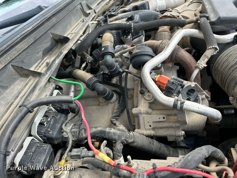 image for item DQ0924 2015 Ford  F350 Super Duty XL  Ext. Cab utility bed pickup truck