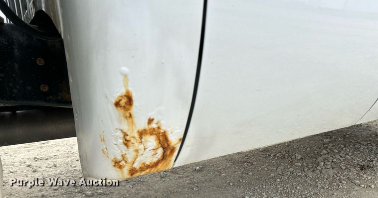 image for item DQ0924 2015 Ford  F350 Super Duty XL  Ext. Cab utility bed pickup truck