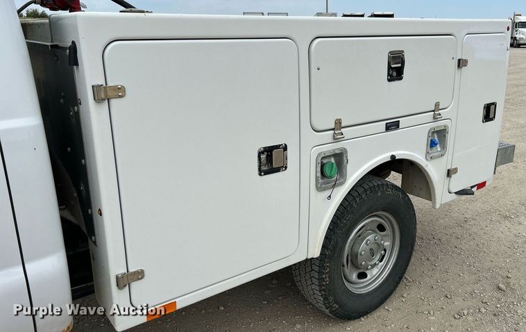 image for item DQ0924 2015 Ford  F350 Super Duty XL  Ext. Cab utility bed pickup truck