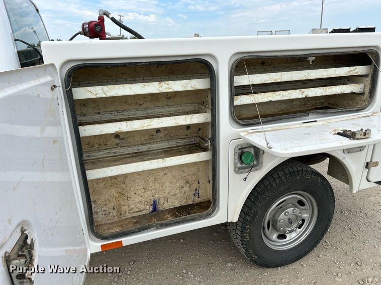 image for item DQ0924 2015 Ford  F350 Super Duty XL  Ext. Cab utility bed pickup truck