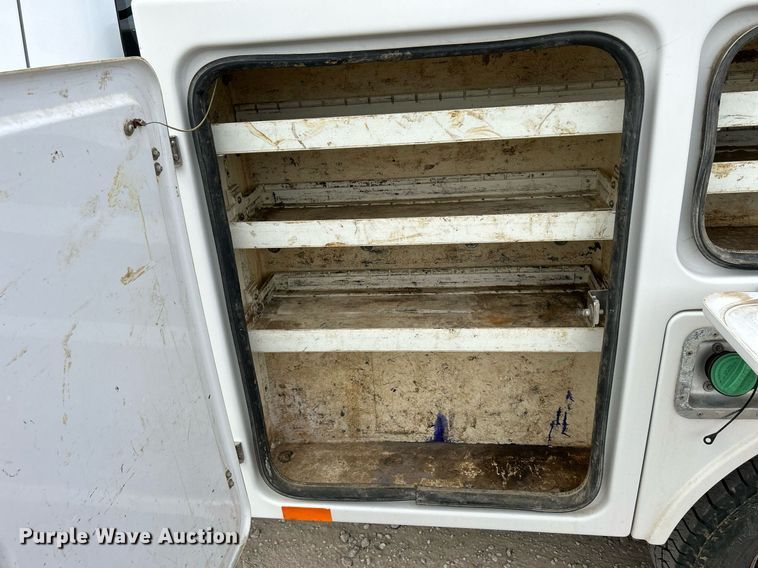 image for item DQ0924 2015 Ford  F350 Super Duty XL  Ext. Cab utility bed pickup truck