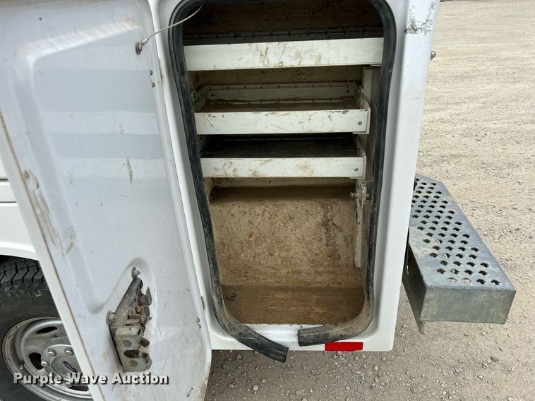 image for item DQ0924 2015 Ford  F350 Super Duty XL  Ext. Cab utility bed pickup truck