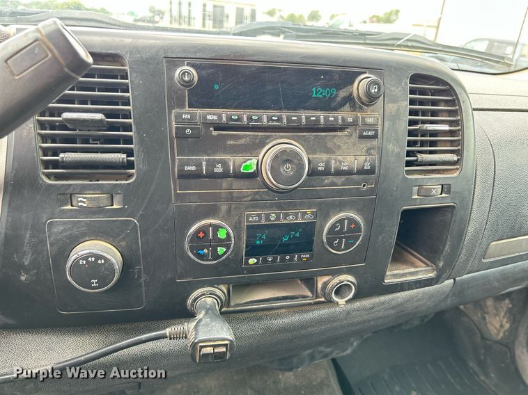 image for item DQ0925 2009 Chevrolet 2500HD  Crew Cab pickup truck