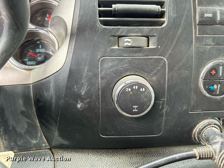 image for item DQ0925 2009 Chevrolet 2500HD  Crew Cab pickup truck