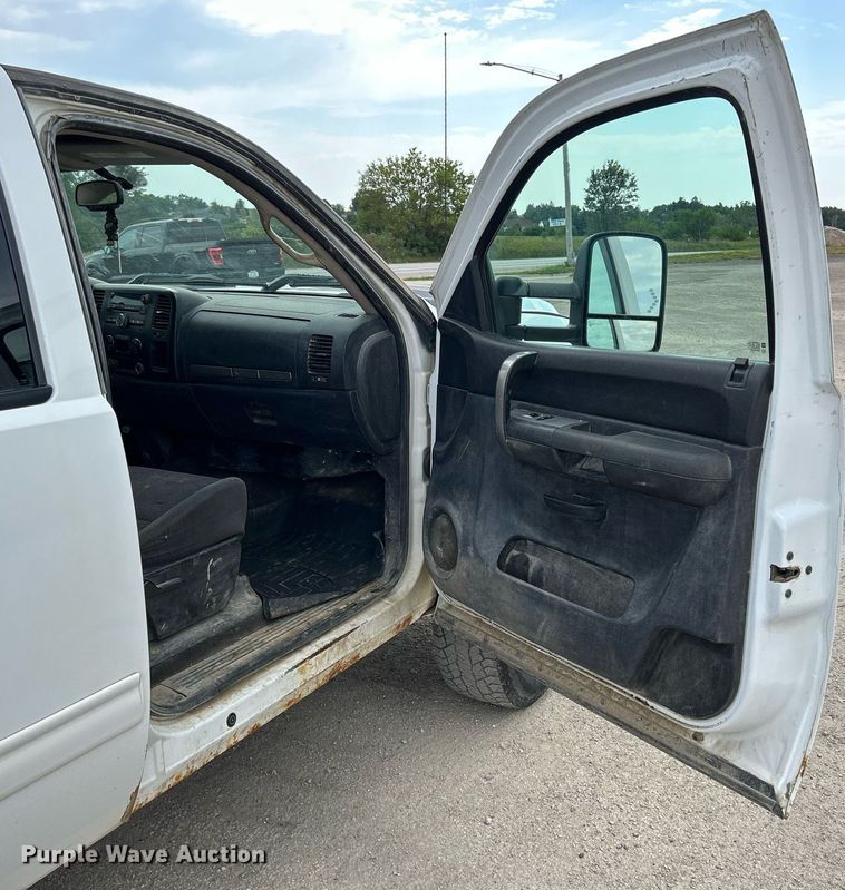 image for item DQ0925 2009 Chevrolet 2500HD  Crew Cab pickup truck