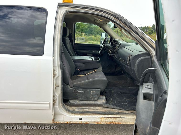 image for item DQ0925 2009 Chevrolet 2500HD  Crew Cab pickup truck