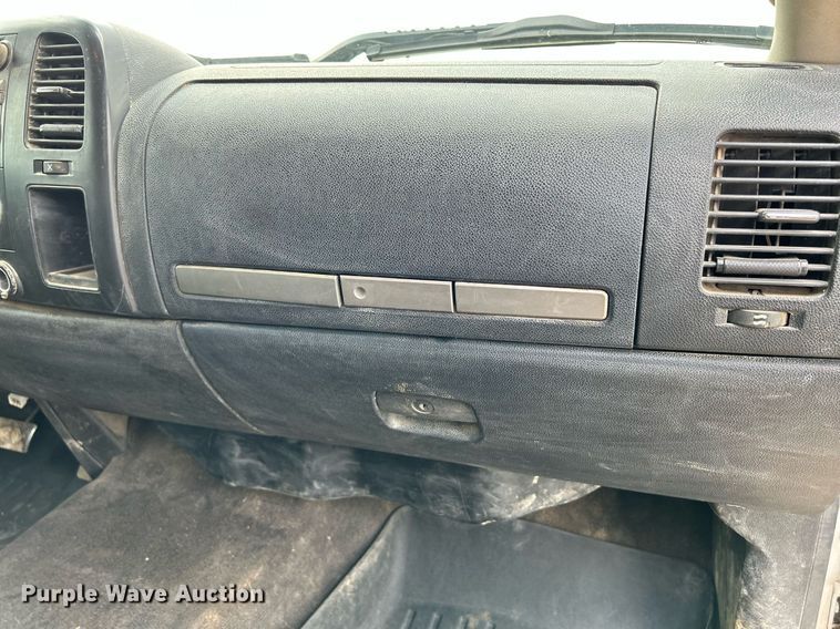 image for item DQ0925 2009 Chevrolet 2500HD  Crew Cab pickup truck