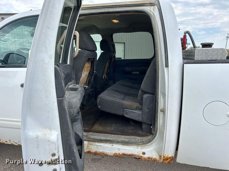 image for item DQ0925 2009 Chevrolet 2500HD  Crew Cab pickup truck