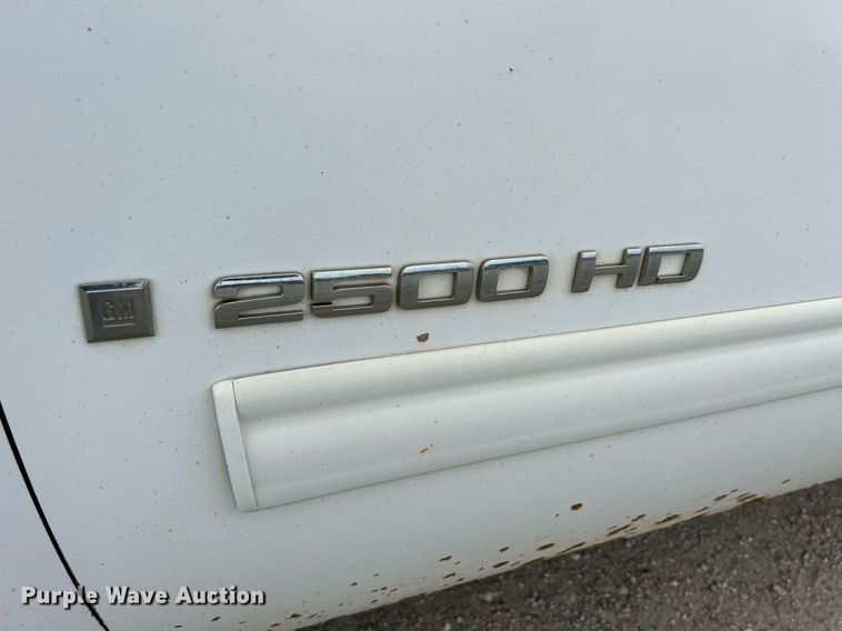 image for item DQ0925 2009 Chevrolet 2500HD  Crew Cab pickup truck