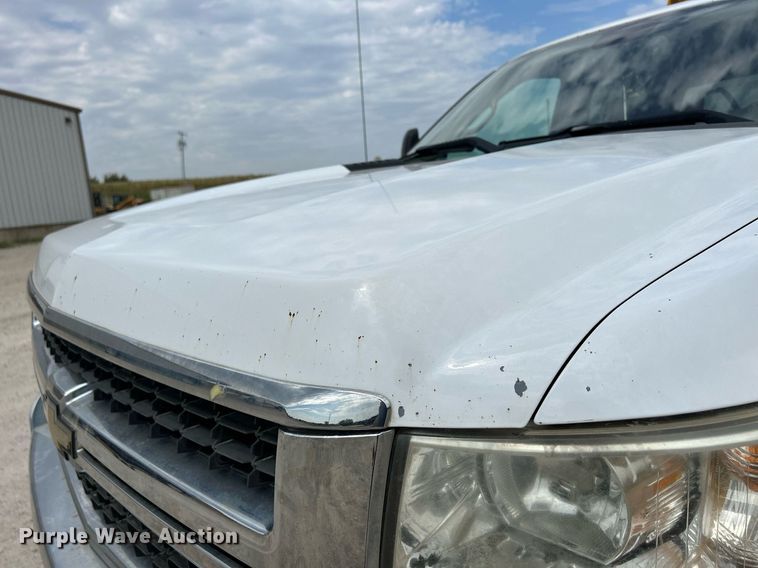 image for item DQ0925 2009 Chevrolet 2500HD  Crew Cab pickup truck