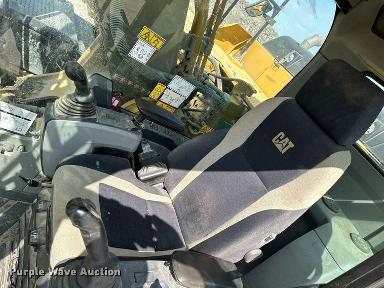 image for item DQ0926 2014 Caterpillar 329EL  excavator