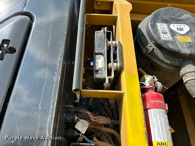 image for item DQ0926 2014 Caterpillar 329EL  excavator