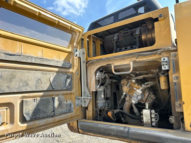 image for item DQ0926 2014 Caterpillar 329EL  excavator