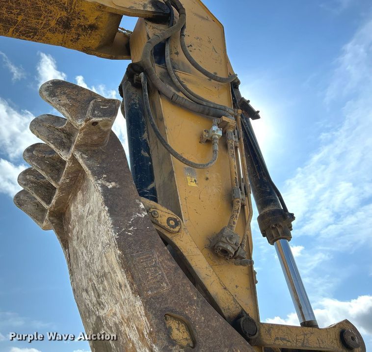 image for item DQ0926 2014 Caterpillar 329EL  excavator