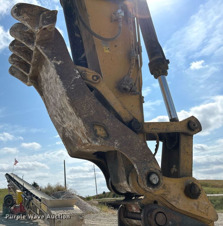 image for item DQ0926 2014 Caterpillar 329EL  excavator