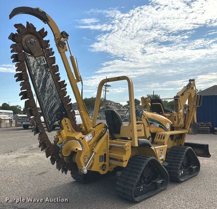 image for item DQ1368 2009 Vermeer RTX750  trencher