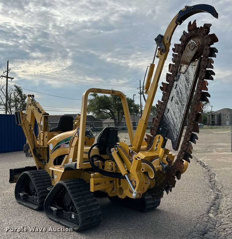 image for item DQ1368 2009 Vermeer RTX750  trencher