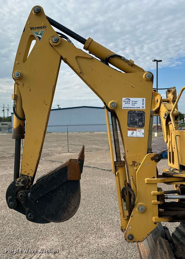 image for item DQ1368 2009 Vermeer RTX750  trencher