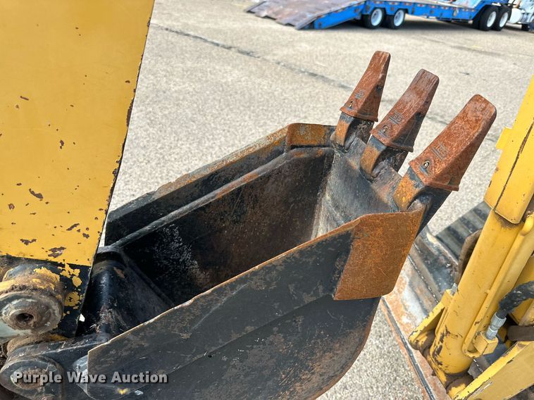 image for item DQ1368 2009 Vermeer RTX750  trencher