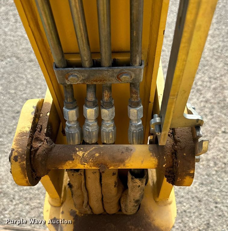 image for item DQ1368 2009 Vermeer RTX750  trencher