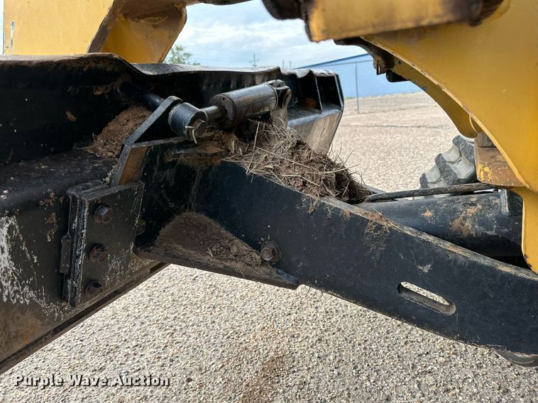 image for item DQ1368 2009 Vermeer RTX750  trencher