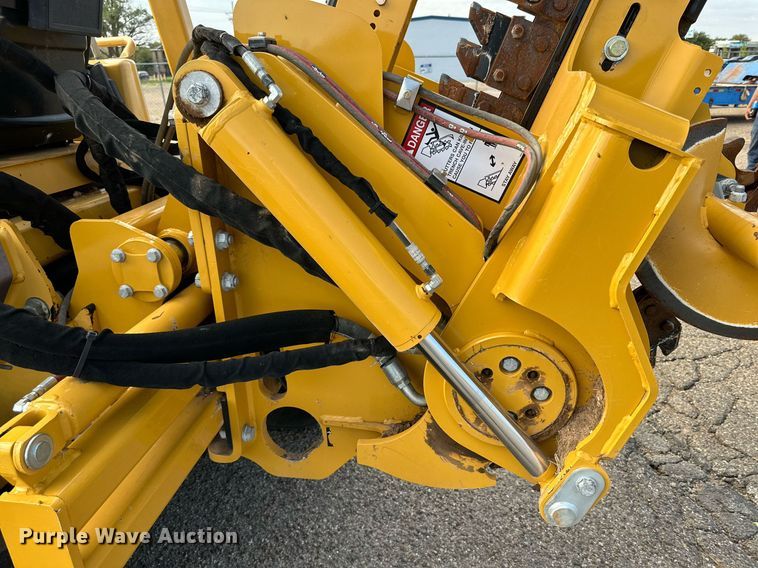image for item DQ1368 2009 Vermeer RTX750  trencher