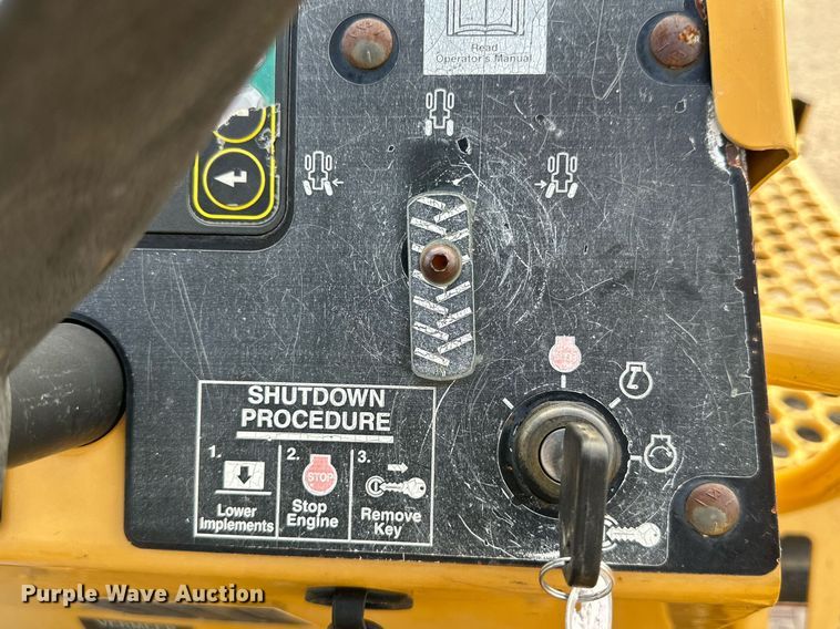 image for item DQ1368 2009 Vermeer RTX750  trencher