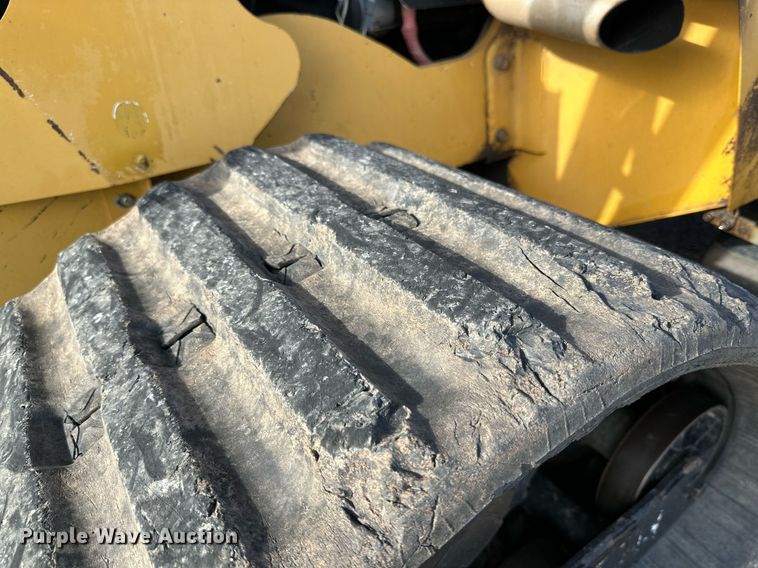 image for item DQ1368 2009 Vermeer RTX750  trencher