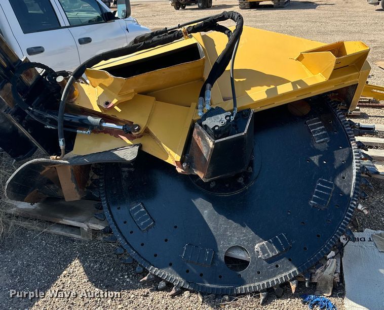 image for item DQ1368 2009 Vermeer RTX750  trencher