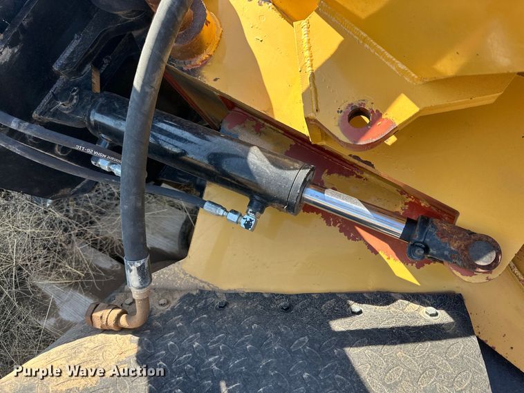 image for item DQ1368 2009 Vermeer RTX750  trencher