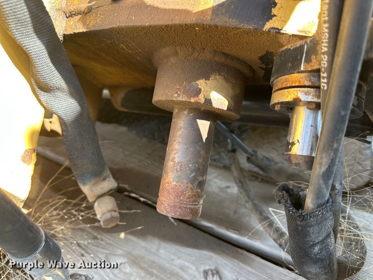 image for item DQ1368 2009 Vermeer RTX750  trencher