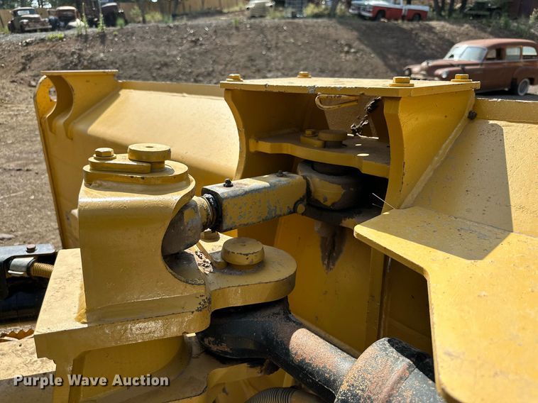 image for item DQ1376 2015 Caterpillar D6N XL  dozer