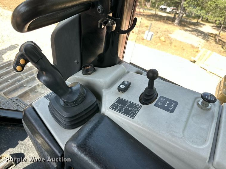 image for item DQ1376 2015 Caterpillar D6N XL  dozer