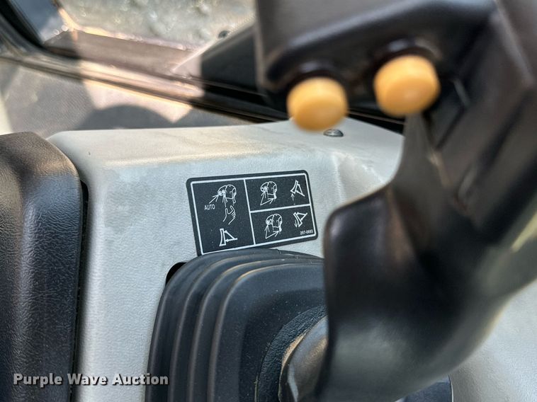 image for item DQ1376 2015 Caterpillar D6N XL  dozer