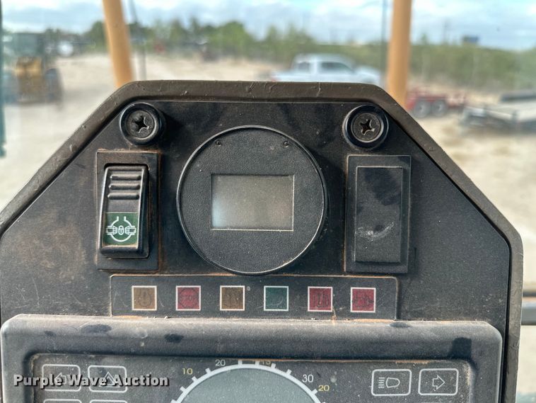 image for item DQ1378 2006 Case 865  motor grader