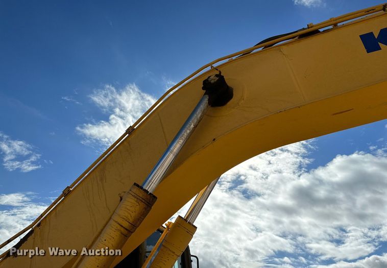 image for item DQ1379 2007 Komatsu PC200LC-8  excavator