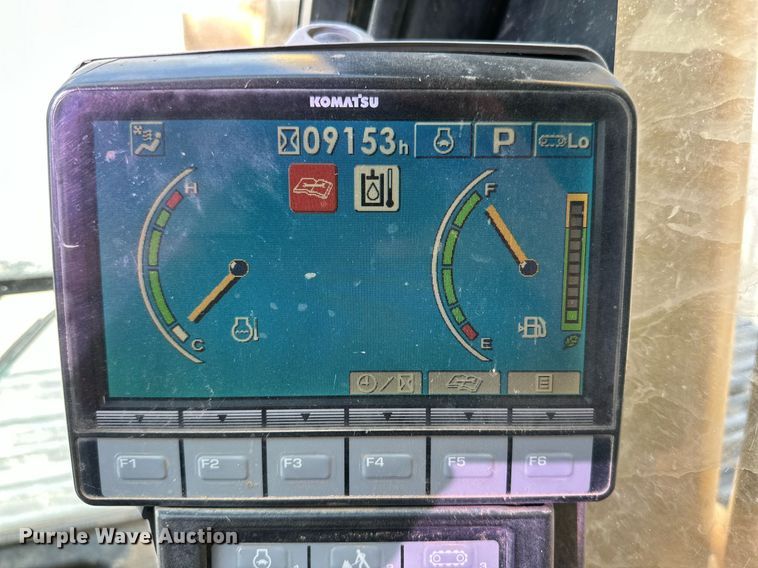 image for item DQ1379 2007 Komatsu PC200LC-8  excavator