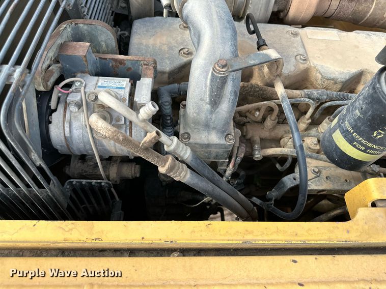 image for item DQ1379 2007 Komatsu PC200LC-8  excavator