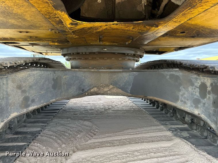 image for item DQ1379 2007 Komatsu PC200LC-8  excavator