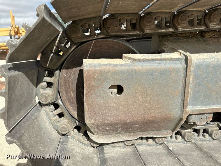 image for item DQ1379 2007 Komatsu PC200LC-8  excavator