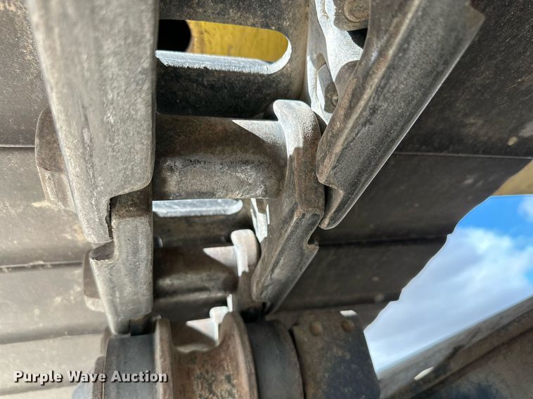 image for item DQ1379 2007 Komatsu PC200LC-8  excavator