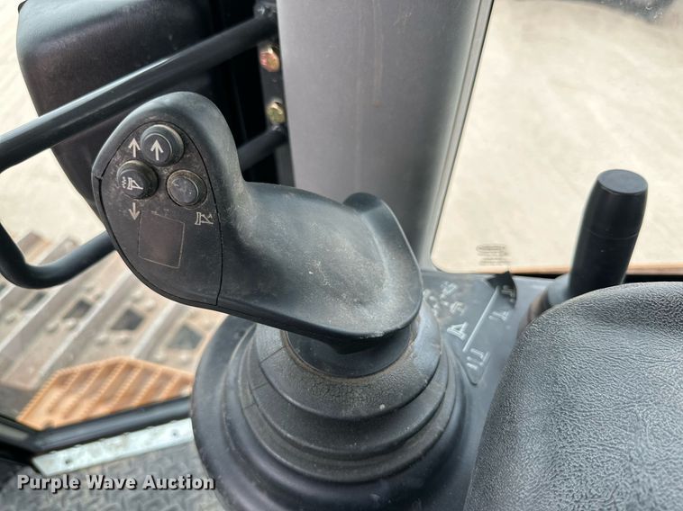 image for item DQ1381 2018 Case 2050M XLT  dozer