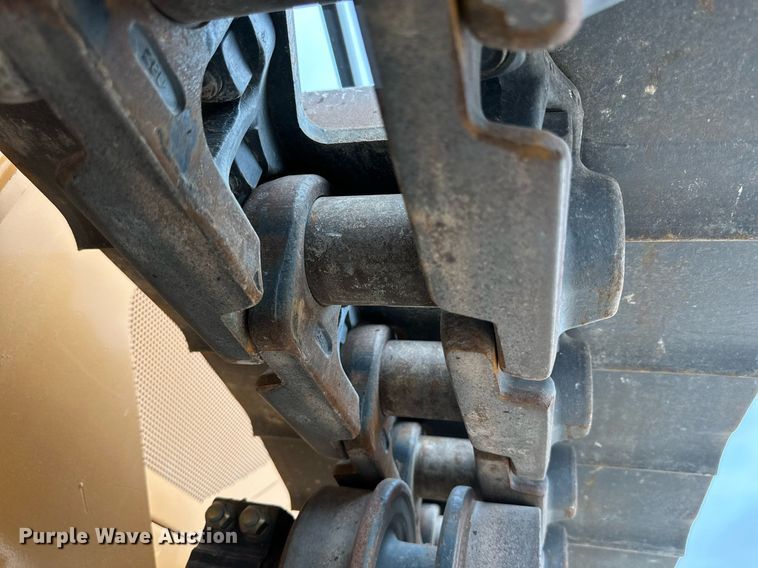 image for item DQ1381 2018 Case 2050M XLT  dozer