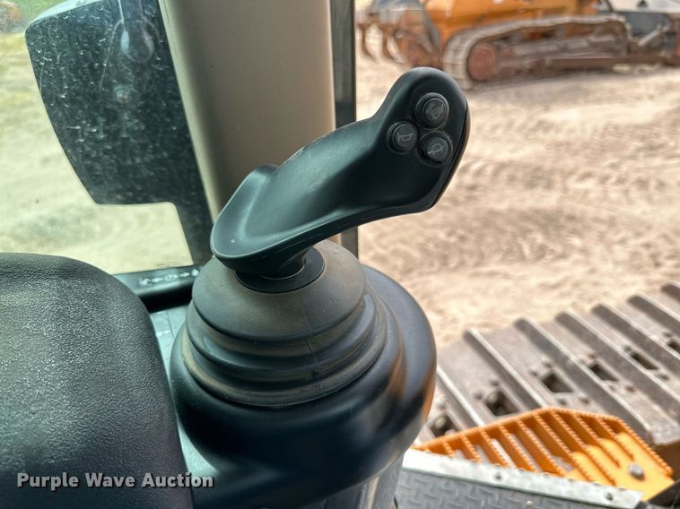 image for item DQ1382 2015 Case 2050M XLT  dozer