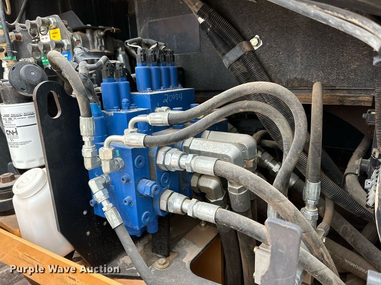 image for item DQ1382 2015 Case 2050M XLT  dozer